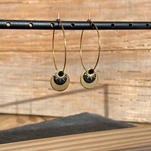 Boucles d\'oreilles