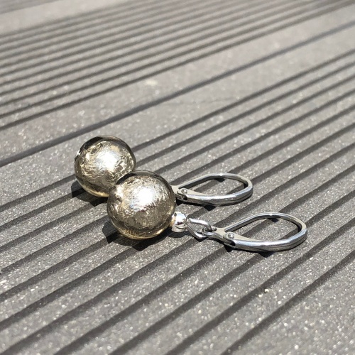 Boucles d\'oreilles
