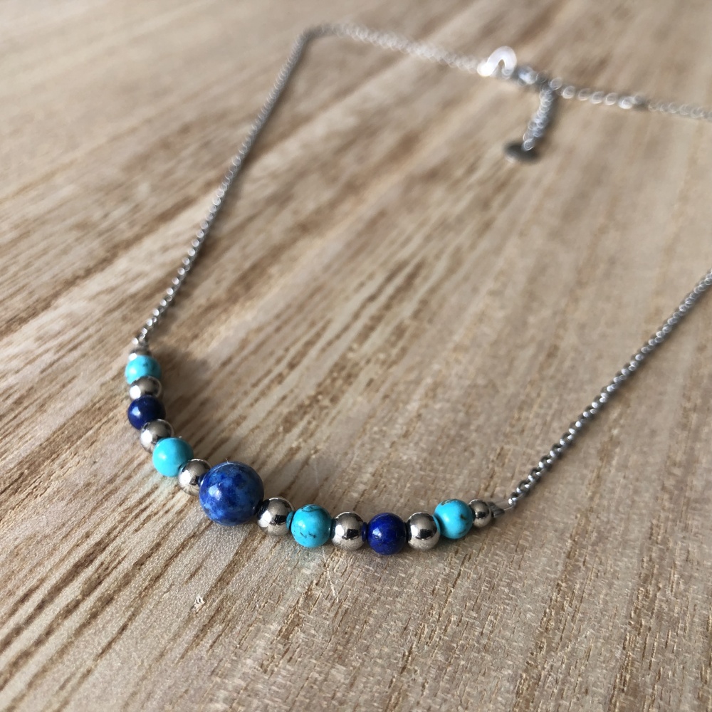 Collier en lapis lazulli et pièce ancienne – Hope For Afghan Women